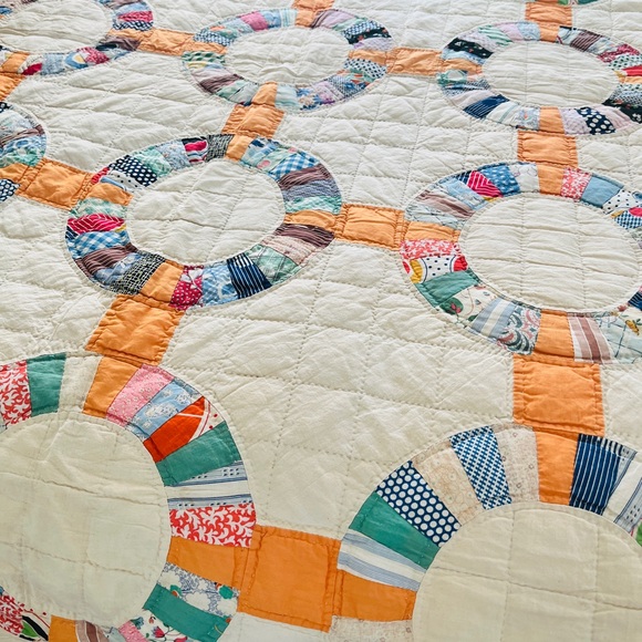 Vintage Handmade WEDDING RING PATTERN Artisan Patchwork Quilt- STUNNING - Picture 3 of 13